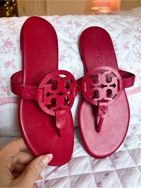 Tory Burch Miller Red Leather Sandals Flip Flops Women’s Size 6.5